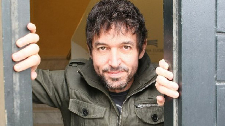 Miguel Ángel Vivas To Direct English-Language Remake Of INSIDE