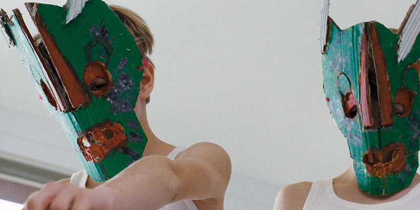 Shudder With This Exclusive Clip From Venice And Toronto Selection GOODNIGHT MOMMY (ICH SEH ICH SEH)