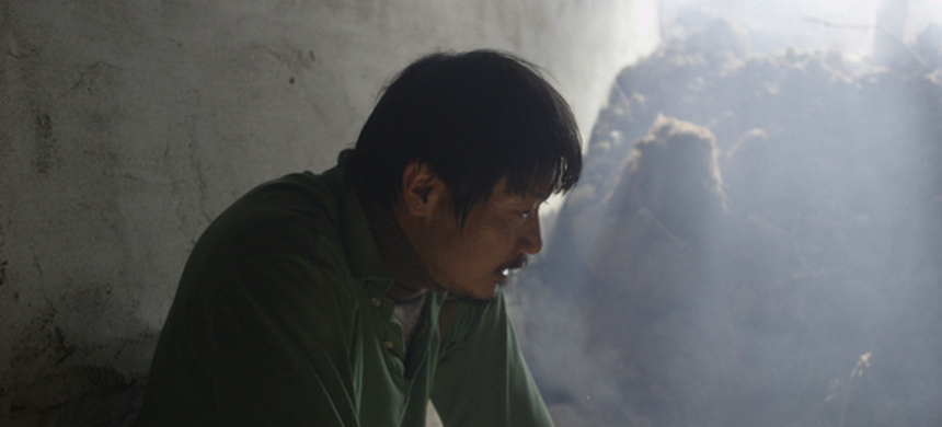 Toronto 2014 Review: Epic And Austere, ALIVE Depicts Dark Days For Korean Laborers