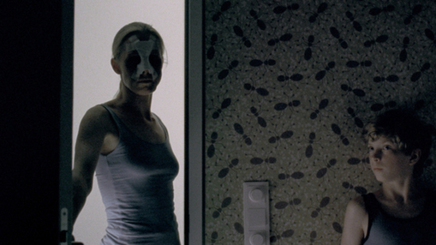 Fantastic Fest 2014 Review: GOODNIGHT MOMMY Will Keep You Up At Night