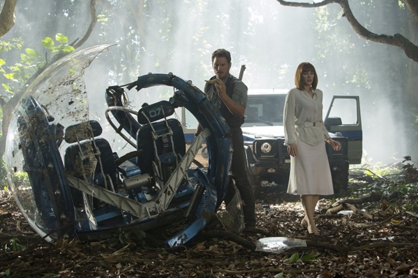 JURASSIC WORLD: Big Game Spot Goes With Everything It's Got