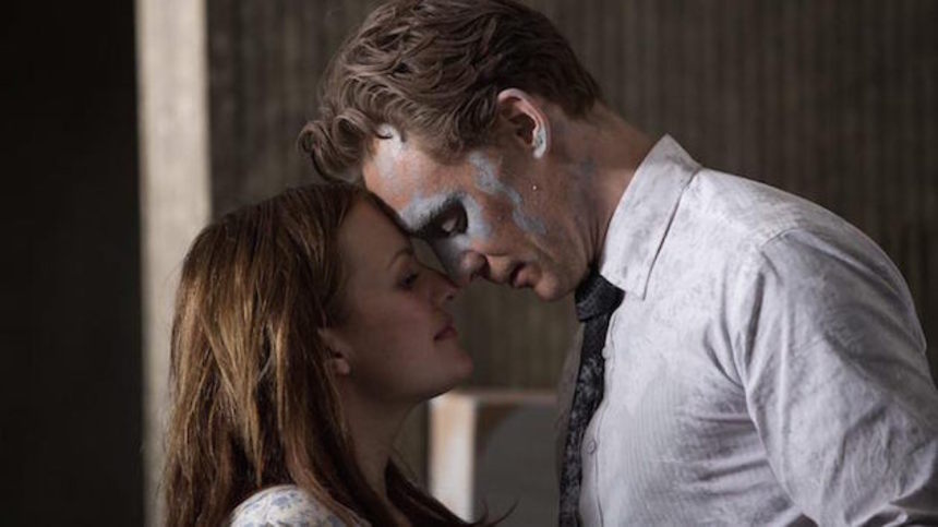 Toronto 2015 Review: HIGH RISE Throws A Lot Of Stuff Off The Ledge