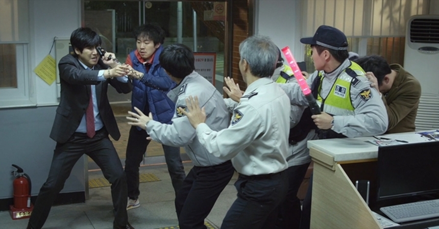 Busan 2015 Review: ORDINARY PEOPLE Offers Tired Gags In Familiar Situations