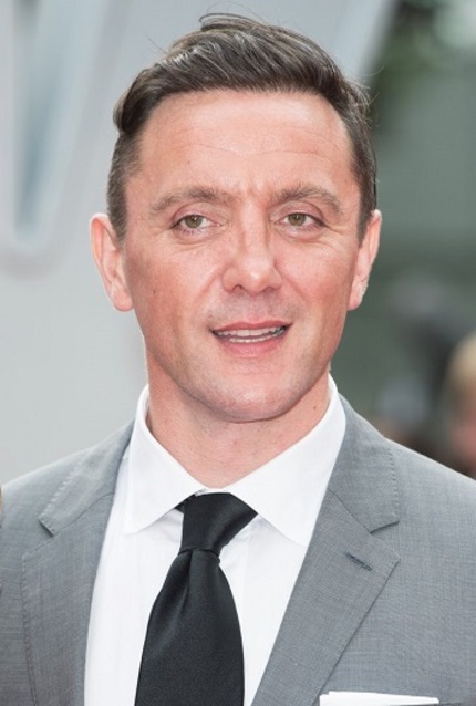 Peter Serafinowicz To Play THE TICK In Amazon's Revival Pilot