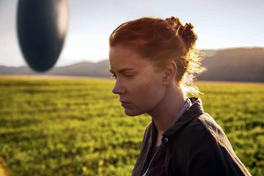 Toronto 2016 Review: ARRIVAL Delivers Complex Ideas in an Exquisite Package