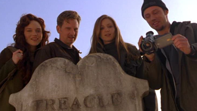 Cuốn sách bóng tối Shudder.png