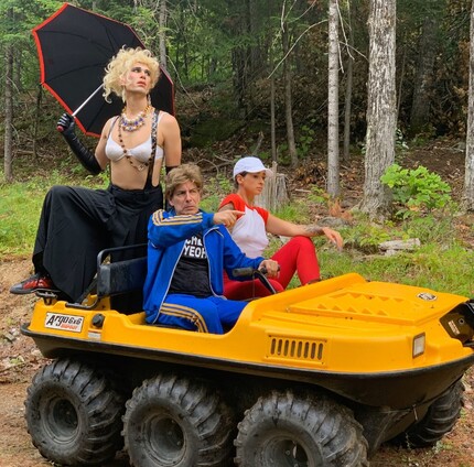 NHẬP VÀO DRAGON: Xem Clip NSFW này từ Drag-Fu, Hành động-Kinh dị-Hài đầu tiên trên thế giới