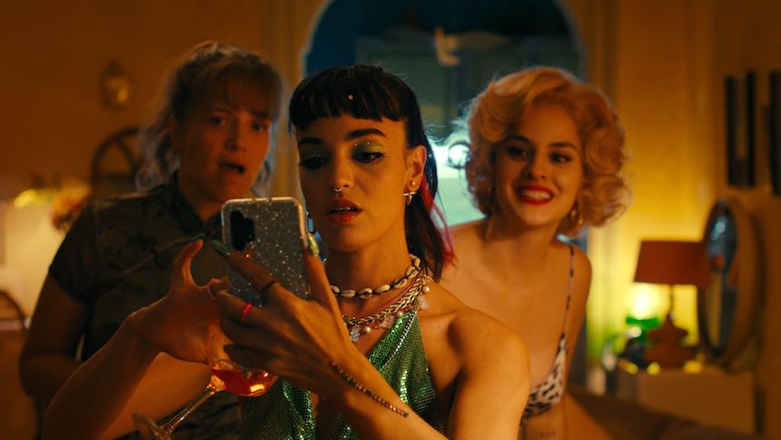 Cannes 2024 Review: THE BALCONETTES Paints a Portrait of Modern Ladies on Fire