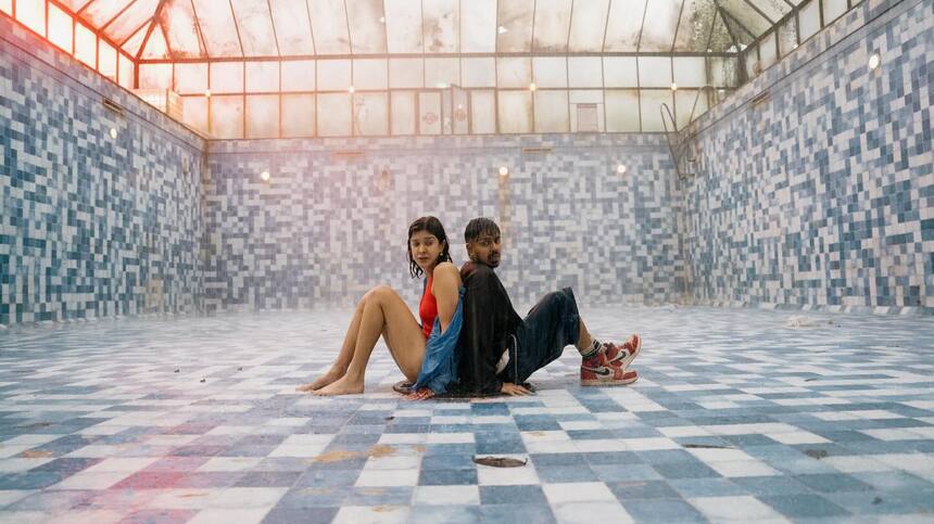 TU YAA MAIN Review: India's Remake Of THE POOL Blows The Original Out Of The Water